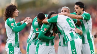 Bellerín agradece a Bartra el brazalete: "Tenía ganas de una responsabilidad tan bonita"