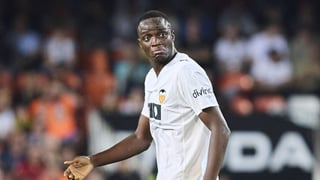 El Valencia toma una drástica decisión con Diakhaby: no cuenta con el central