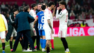 La reacción del vestuario del Sevilla a la sanción de Almeyda: "Será complicado" 