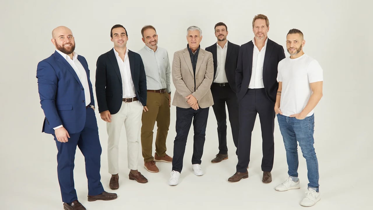 El consejo acuerda la destitución de Orta y avanza la llegada de Cordón