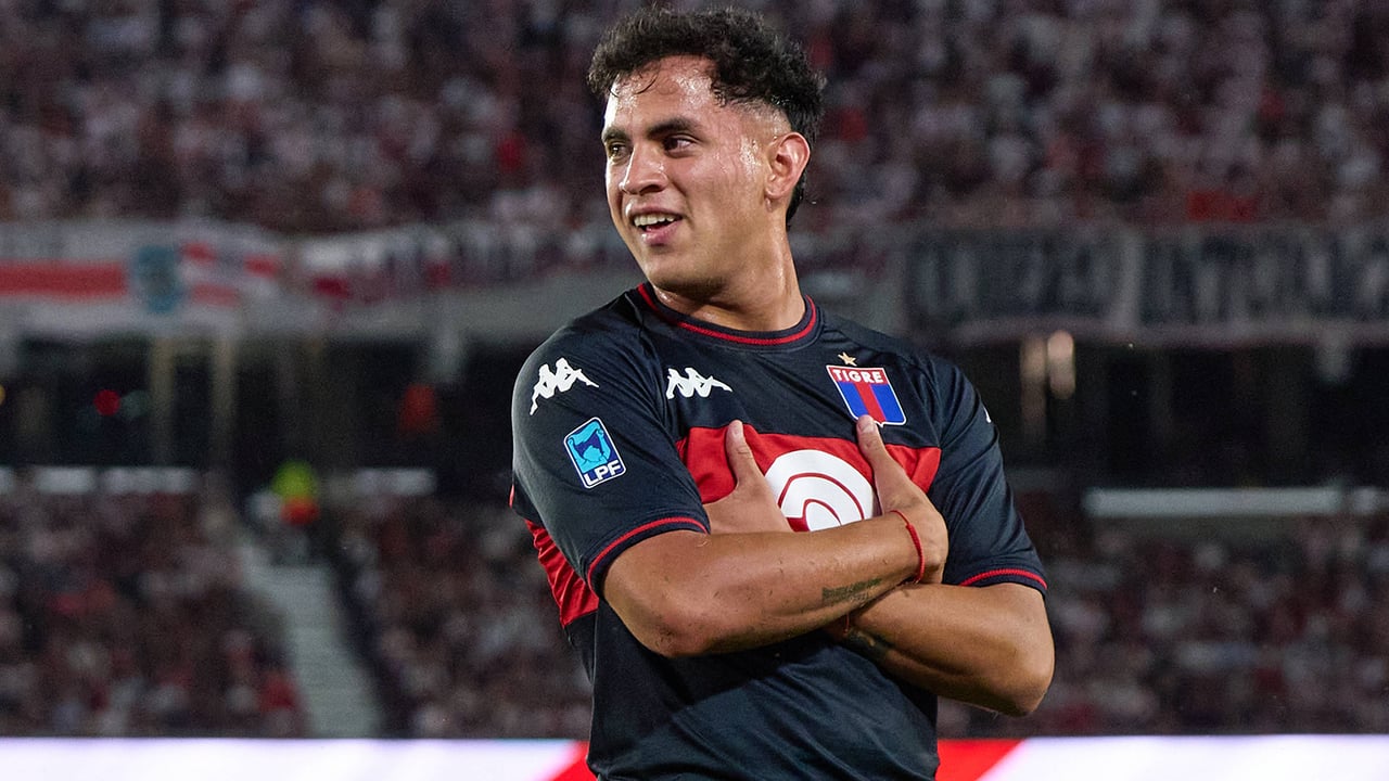 El Sevilla acelera por David Romero con nueva oferta tras convencer al delantero