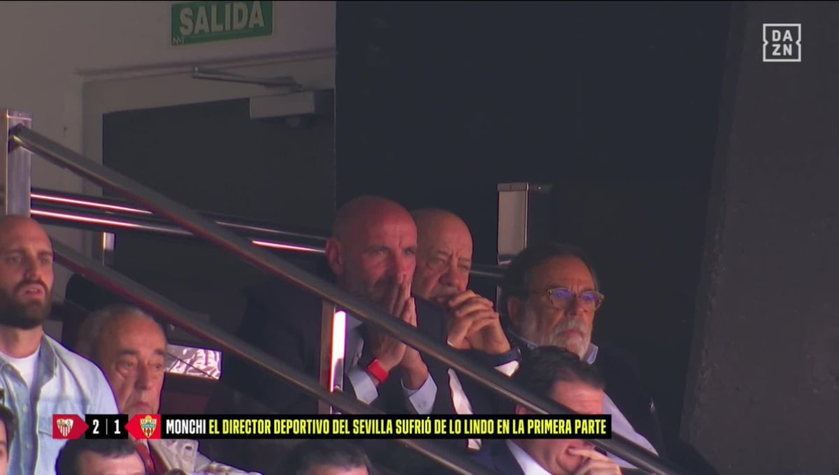 El sufrimiento de Monchi en la primera remontada del Sevilla en todo el curso