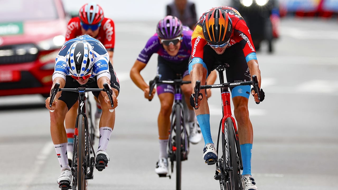 Poels se lleva la etapa y Kuss abraza la victoria de La Vuelta