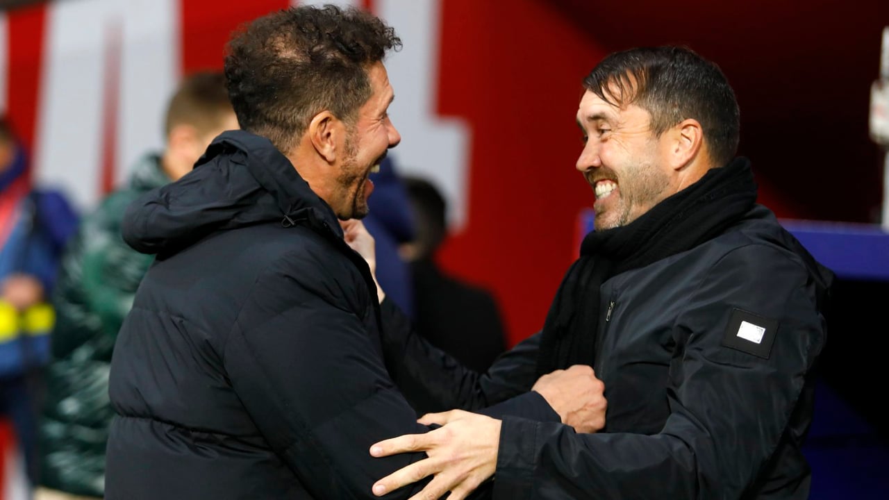 Coudet, entrenador del Alavés, refuerza la postura de Simeone en el Atlético de Madrid