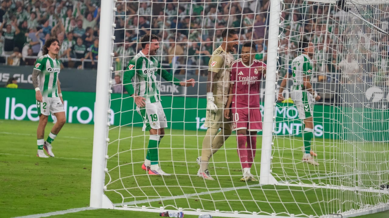 Álvaro Valles, emocionado tras ser el héroe del Betis frente al Madrid: "¿El mejor partido de mi vida? Puede serlo"