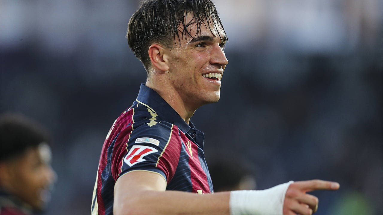 El Villarreal activa el interés en un cotizado Carlos Espí y el Levante le pone precio