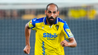 Fali, ex del Cádiz, calienta el derbi de Copa del Rey con el Xerez: "Ahora a ganar el miércoles"