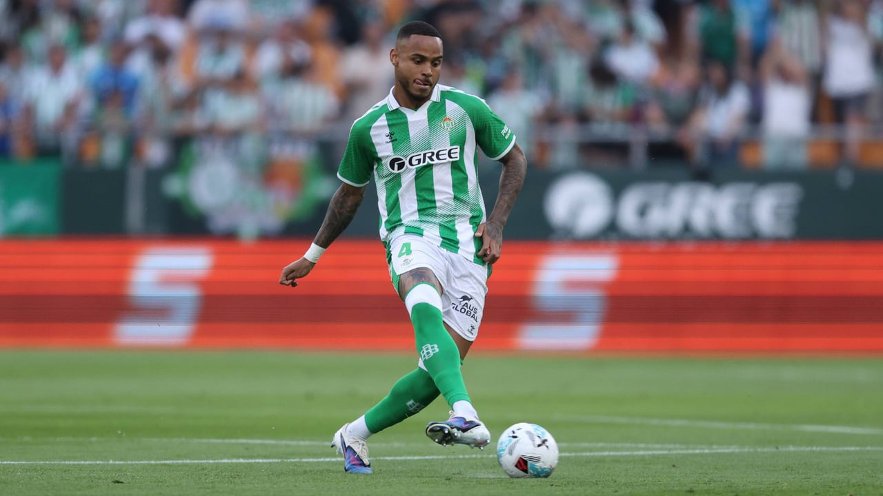 La respuesta de Natan en el escaparate de un verano movido: "En el Betis me siento como en casa"