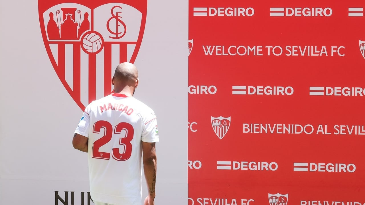 Entre la preocupación por la defensa y la tranquilidad que ofrece Monchi