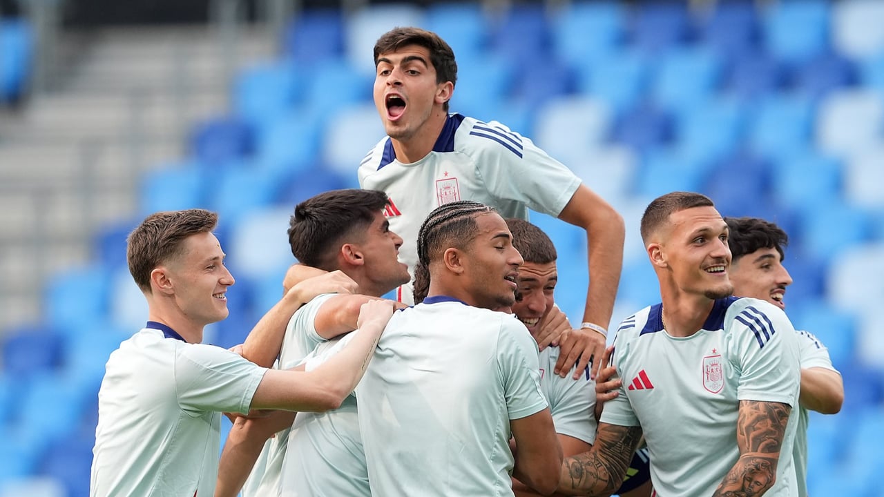 El Nápoles se piensa seriamente lo de Juanlu