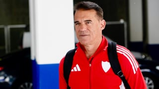 García Plaza sigue sin poder contar con Azpilicueta: las opciones del Sevilla en el eje de la zaga