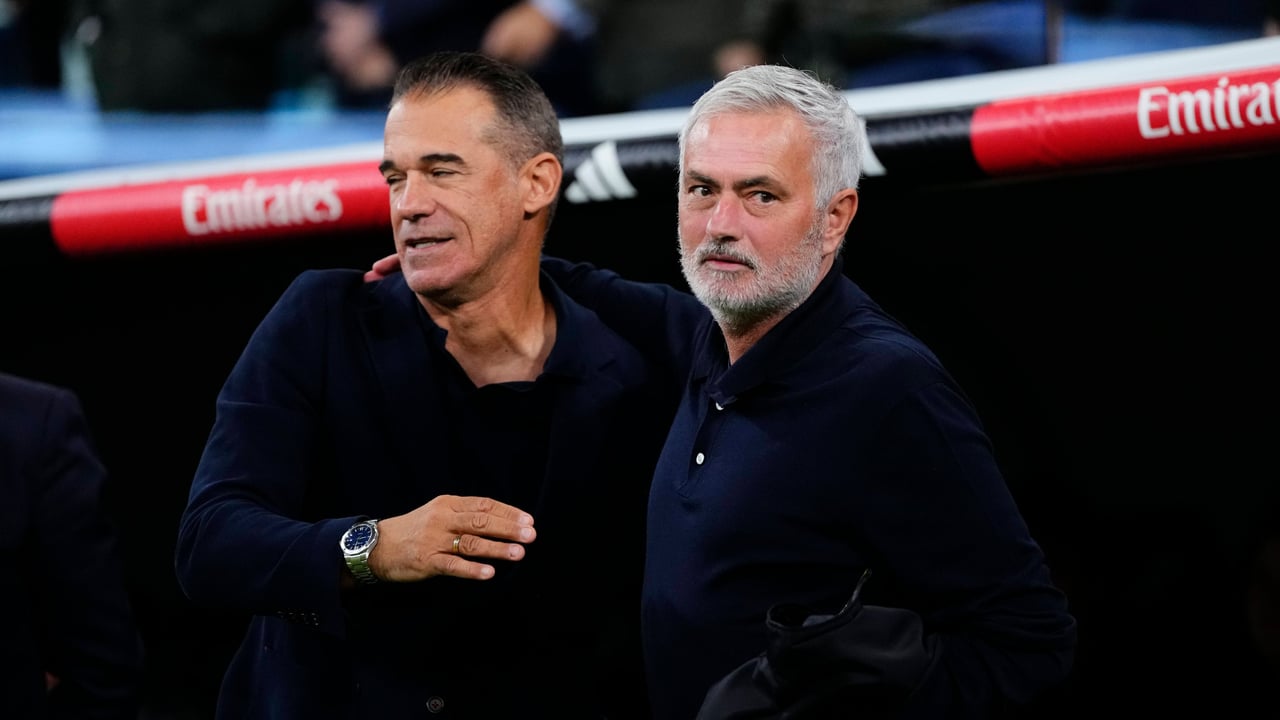 Mourinho responde a García Plaza: "Entiendo a Luis, para un entrenador que pierde de cuatro es fantástico porque le da la oportunidad de hablar de otra cosa"