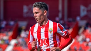 Pelotazo en el Almería: Benfica y Liverpool se pelean por Arribas y el Real Madrid hace caja