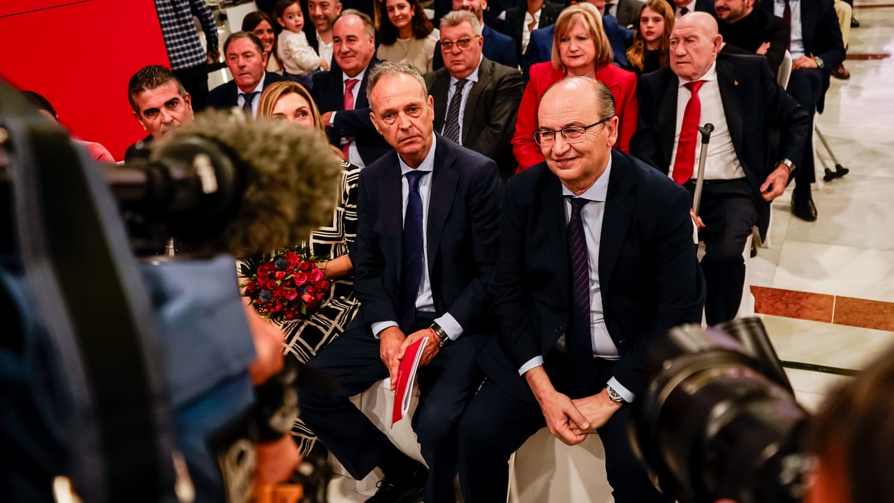 Ajustan cuentas con Joaquín Caparrós