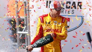 Álex Palou empieza donde lo dejó, arrasando en St. Petersburg