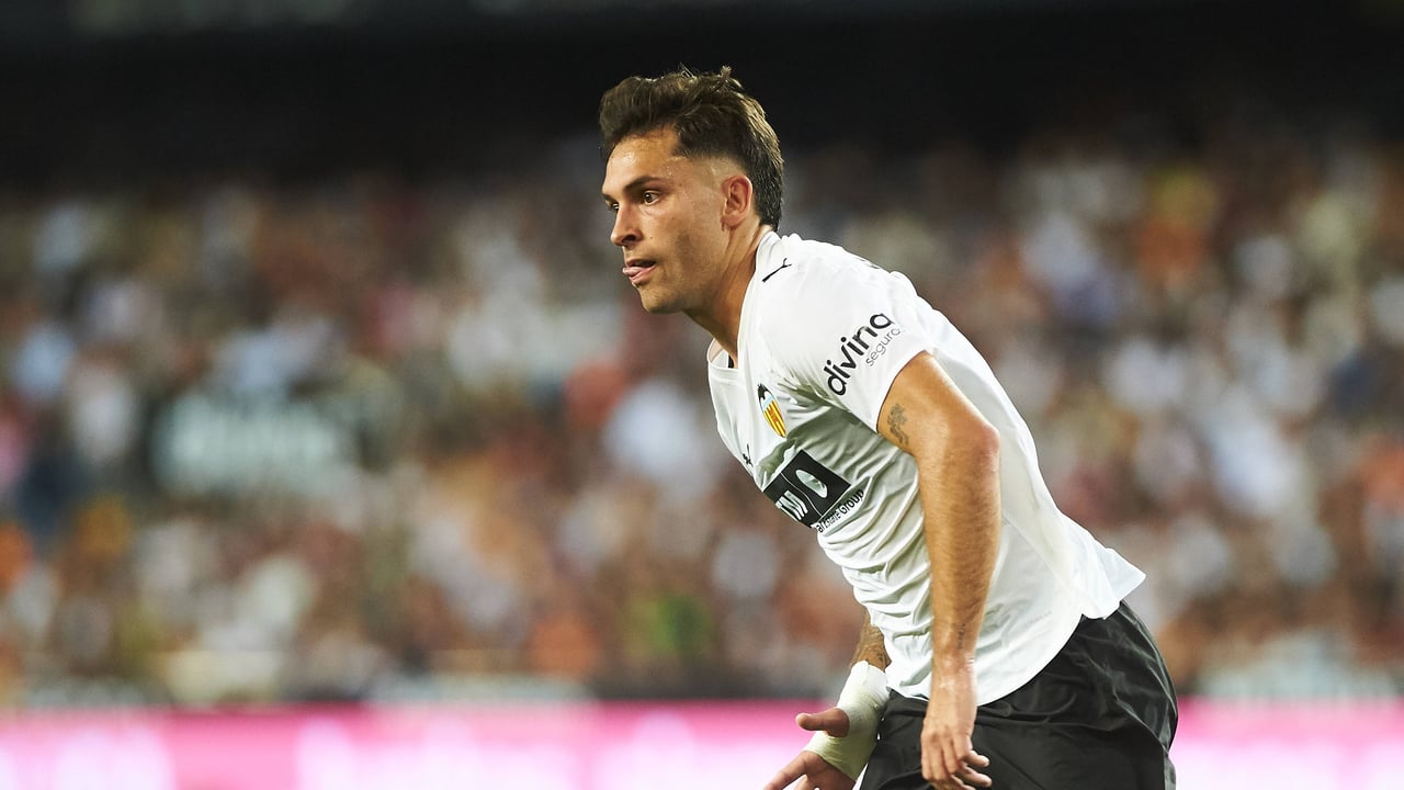 Hugo Duro señala que el Betis tendrá una pequeña ventaja en el Valencia - Betis