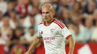 Guridi alucina en su debut con el Sevilla en casa: "Venía de visitante y siempre imponía"