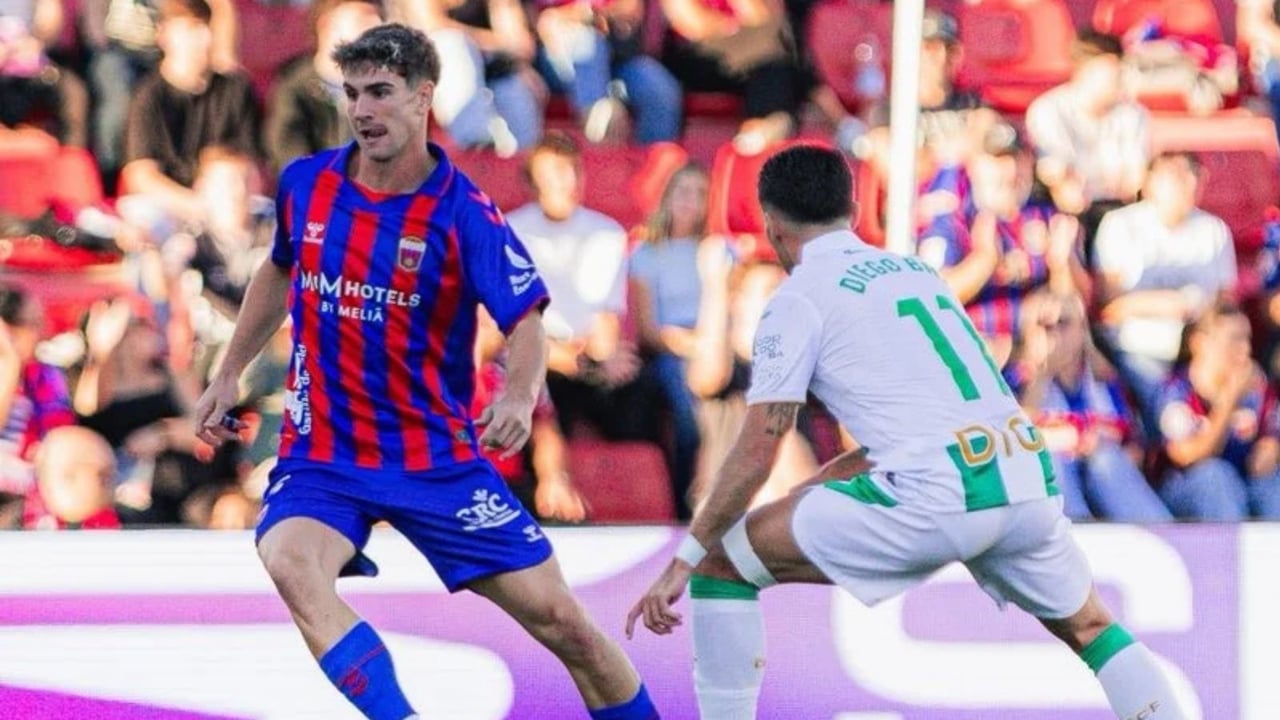 El Eldense de Messi sigue de fiesta ante un Córdoba que se deja remontar, el Sabadell confirma que es el equipo revelación y, en Vigo, la Fortuna es local