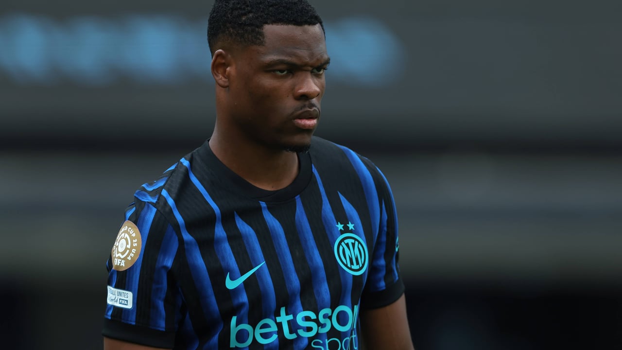 Lo de Dumfries ya es oficial