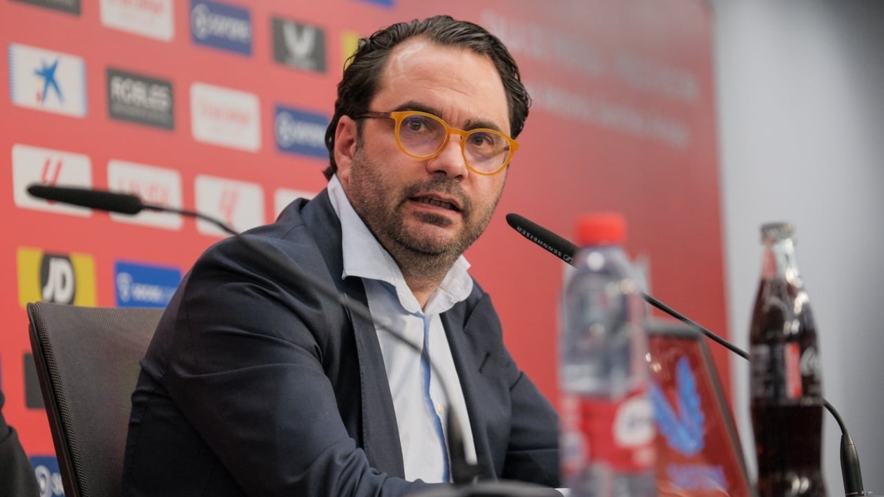 Víctor Orta busca gangas para el Sevilla en un mercado que conoce bien