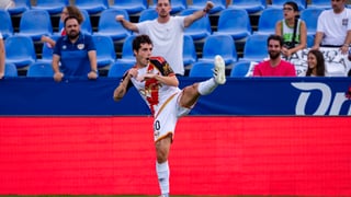 Rayo Vallecano 3-2 Racing de Santander: Camello remonta y firma la primera victoria de Beñat San José