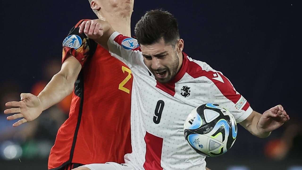 El Racing de Santander hace oficial el fichaje del delantero para reemplazar a Jeremy Arévalo y cubrir a Asier Villalibre