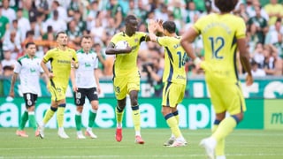 Racing 2-2 Villarreal: El 'Submarino' rescata un punto en su estreno en El Sardinero
