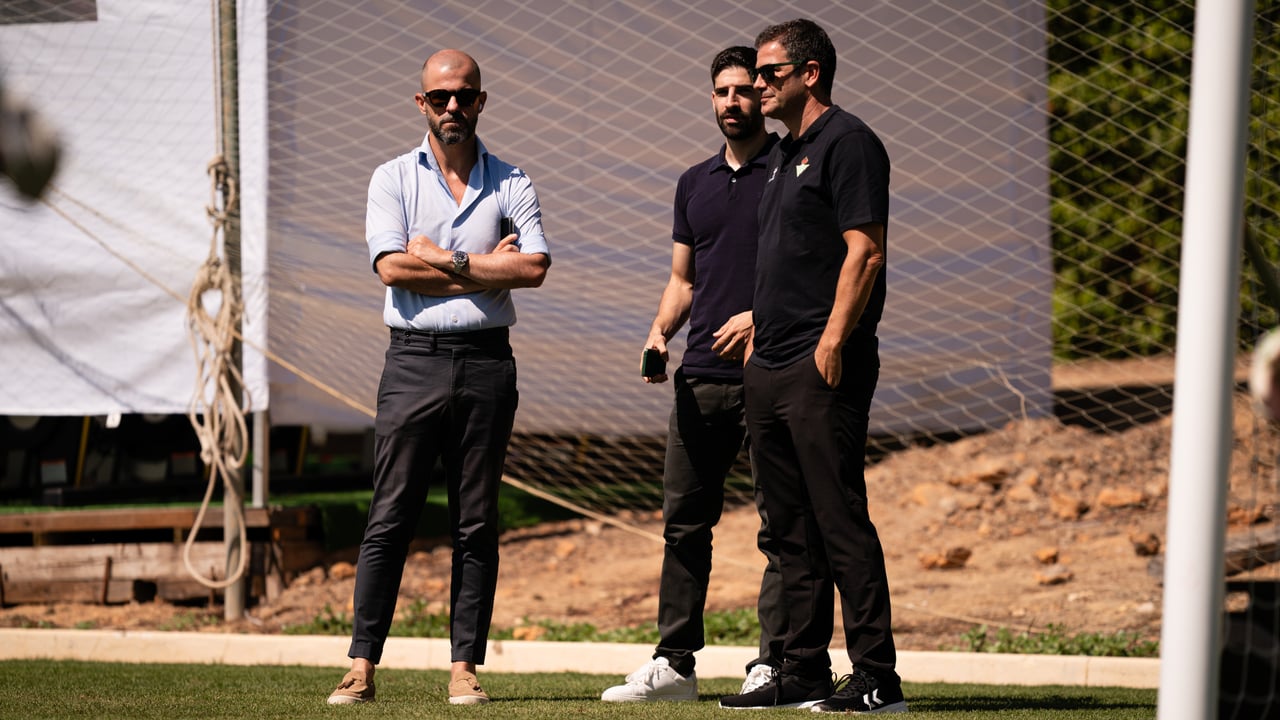 La (cruda) realidad en el mercado del Betis: Deossa, Amrabat, Ceballos, el '9', Natan, Abde...