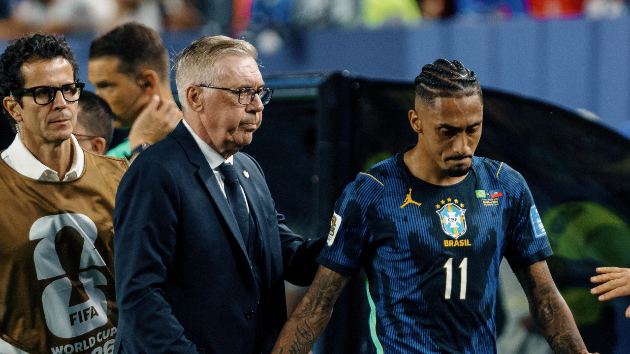 La lesión de Raphinha asusta a Brasil y Ancelotti