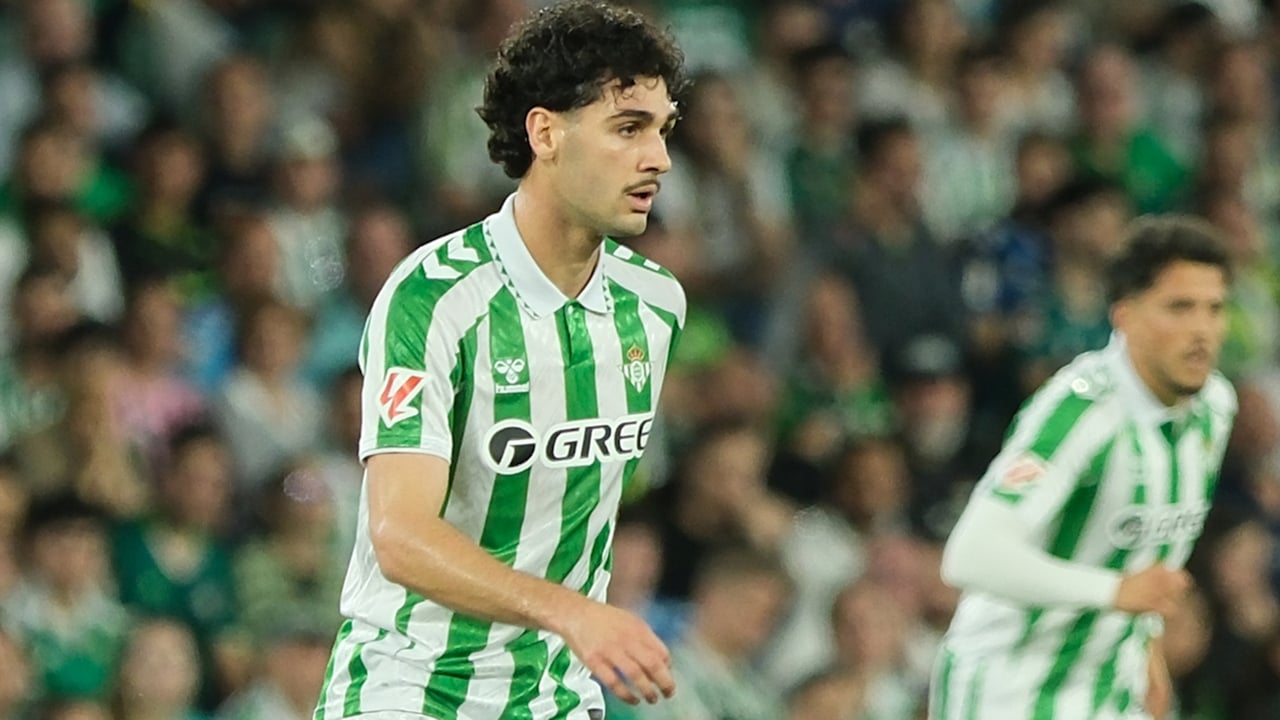 Pretendiente oportuno para llevarse a Johnny Cardoso