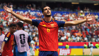 Mikel Merino da la razón a Luis de la Fuente: de foco de críticas a héroe de La Roja