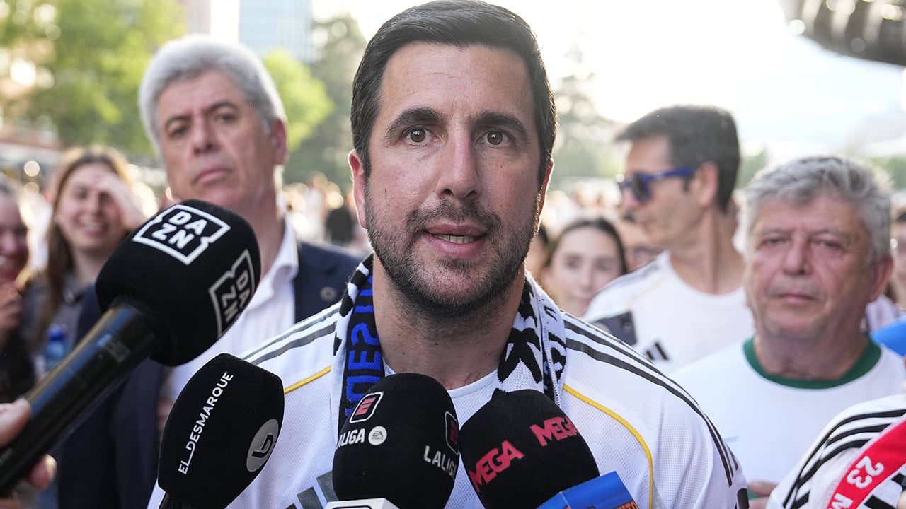 Enrique Riquelme responde a Florentino tras el lío del Metropolitano: "Me enteré por la prensa"