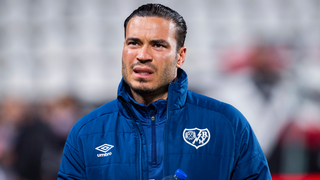 Raúl de Tomás, apartado del Rayo Vallecano a un año de ser libre
