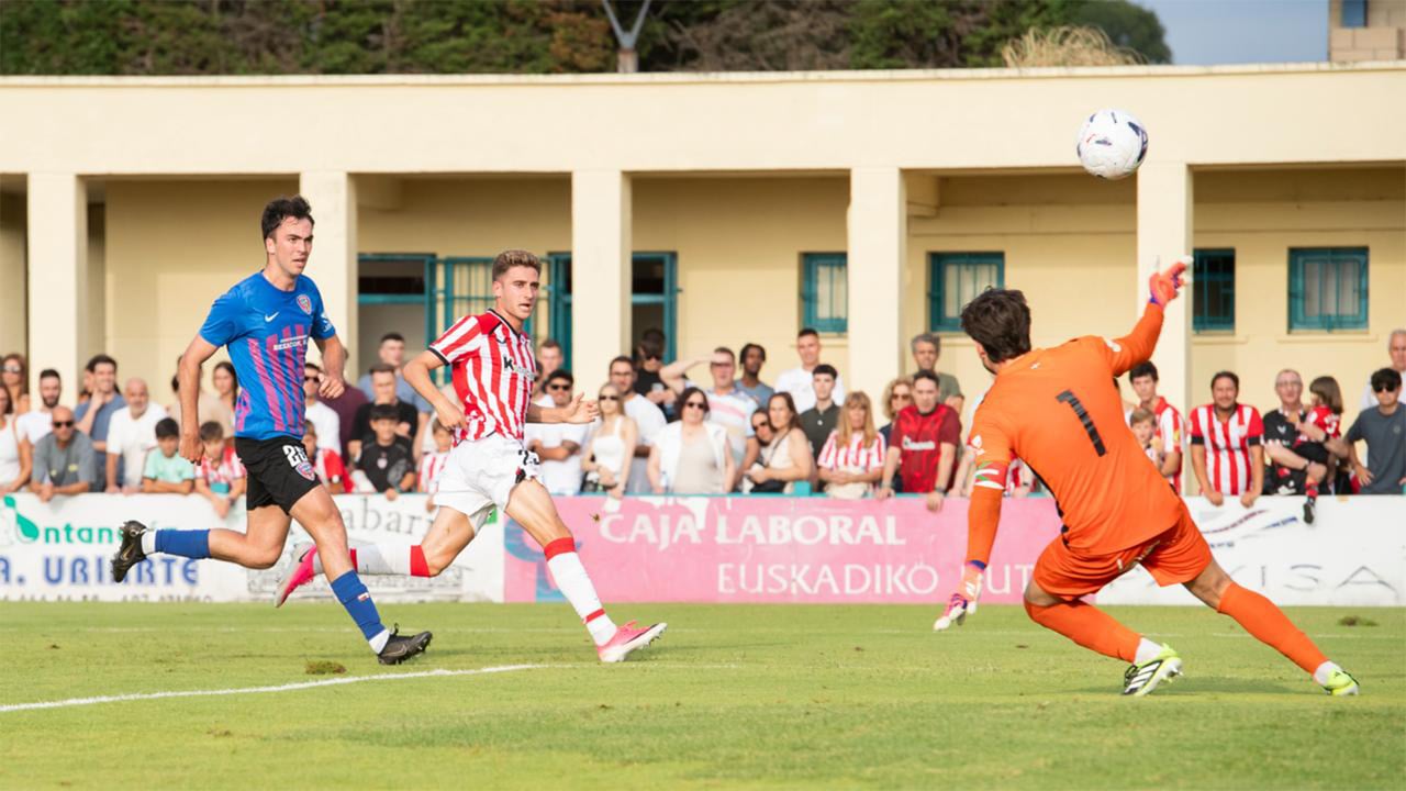 El Athletic arrolla al Leioa: marcador de escándalo en el festival ofensivo del verano