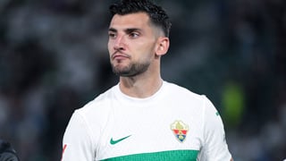 Rafa Mir recibe el permiso para jugar en el extranjero y acelera en su salida del Sevilla
