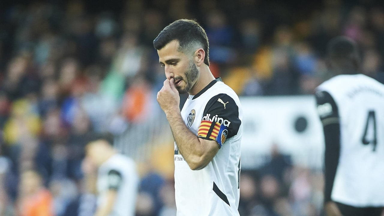 Gayà, claro sobre la permanencia del Valencia y su futuro