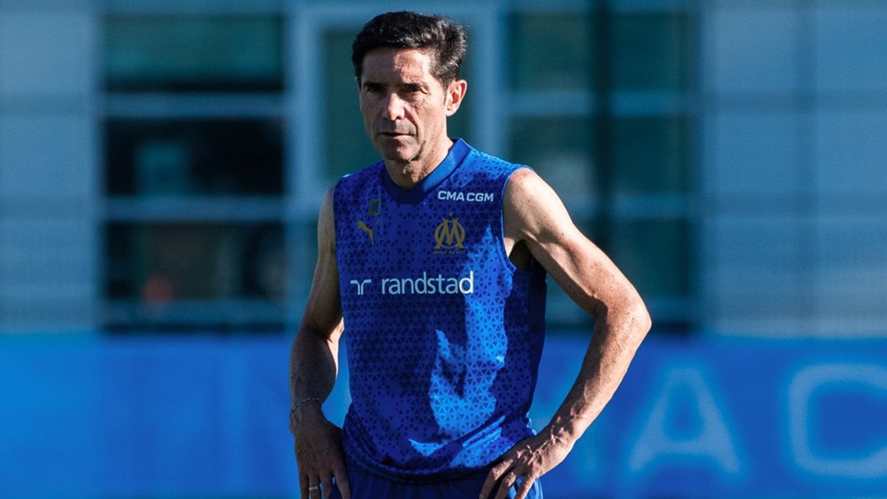 Marcelino 'salta' del avión del Marsella