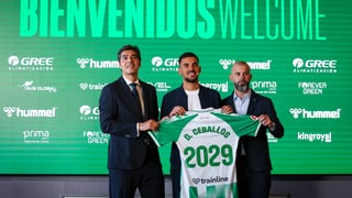 Luna Serrat emociona a Dani Ceballos en su regreso al Betis: "Tus niñas te verán cumplir aquel sueño"