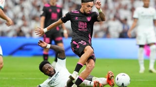 El Málaga vuelve a Primera gastando menos que nadie, salvo el Athletic