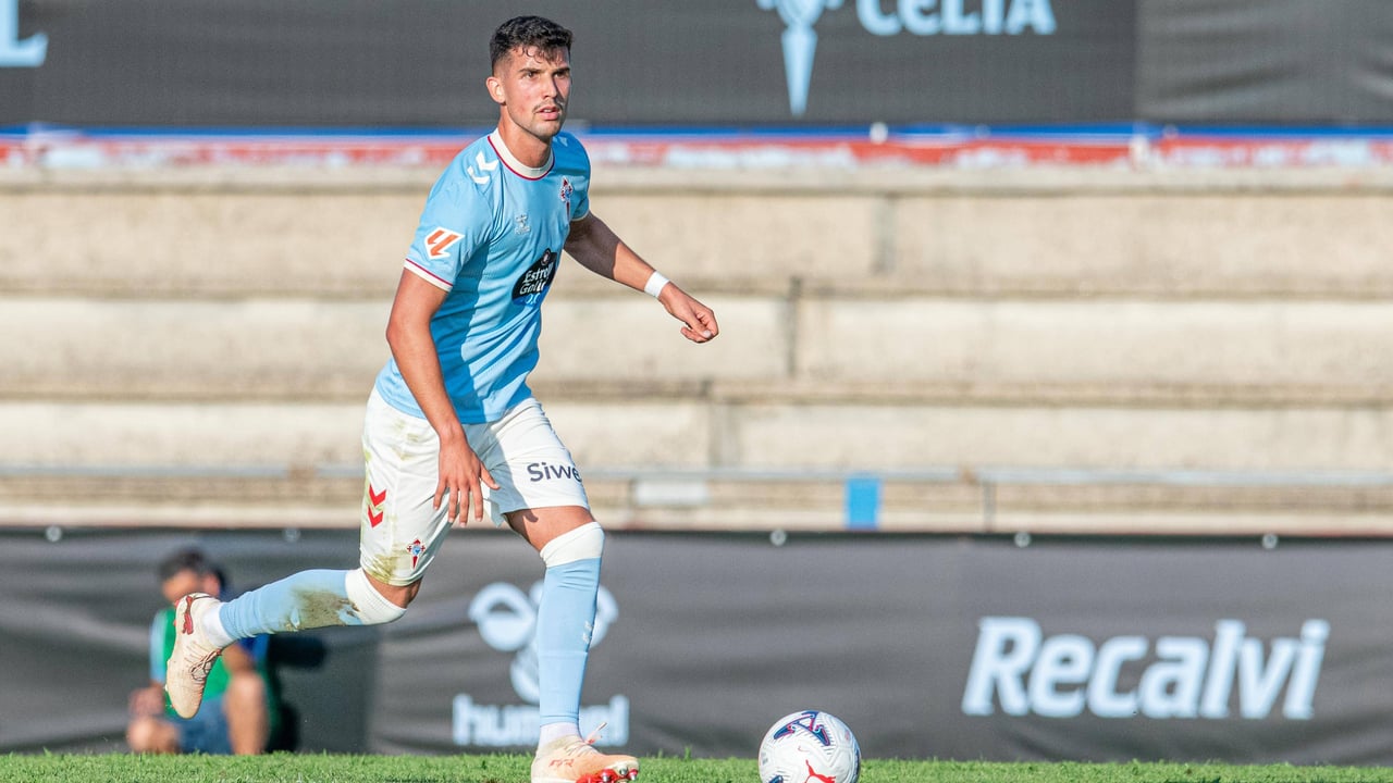 El Celta cede a Carlos Domínguez al Oviedo