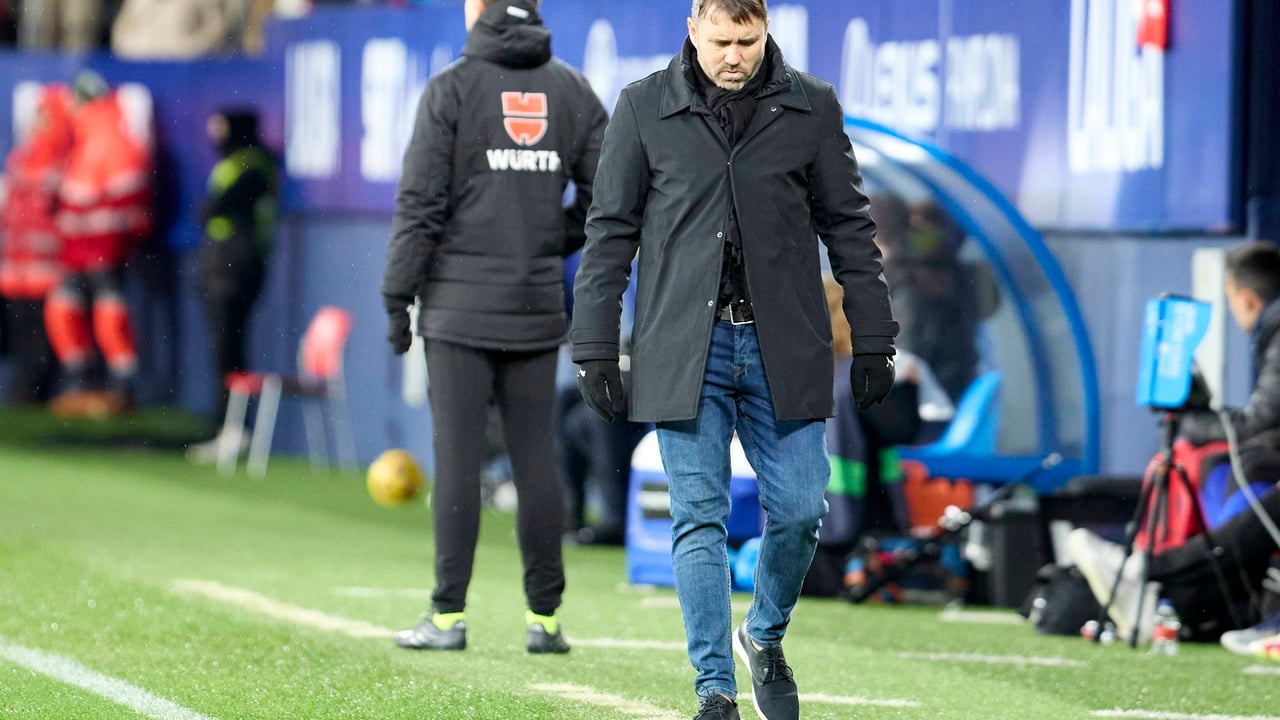 Coudet se cansa de los horarios