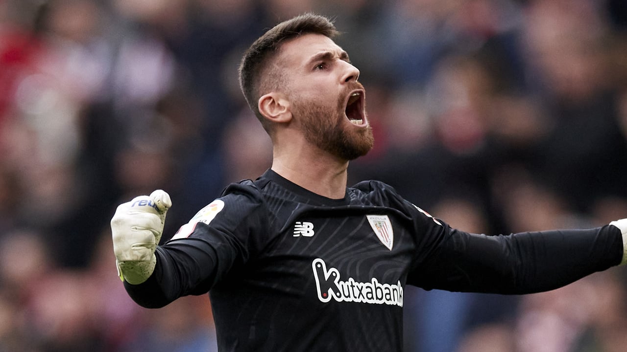 Unai Simón lo pone difícil