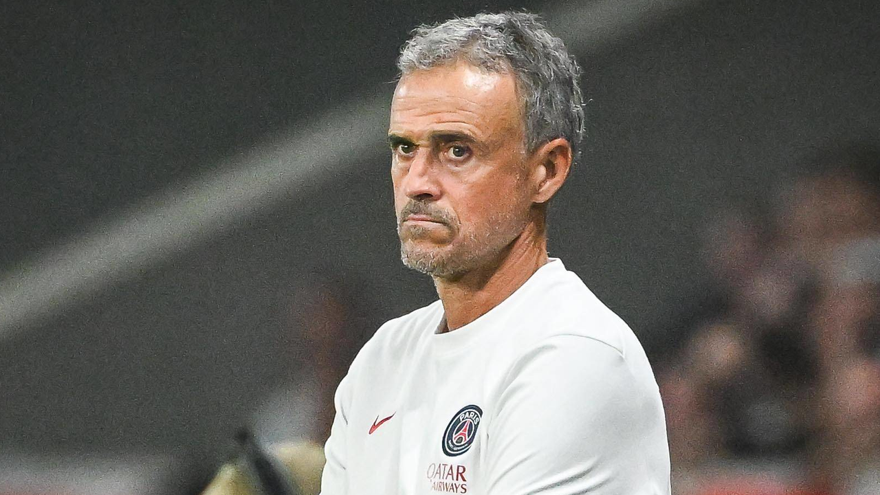 Luis Enrique responde a Mourinho: "Debería ser para un jugador del PSG"