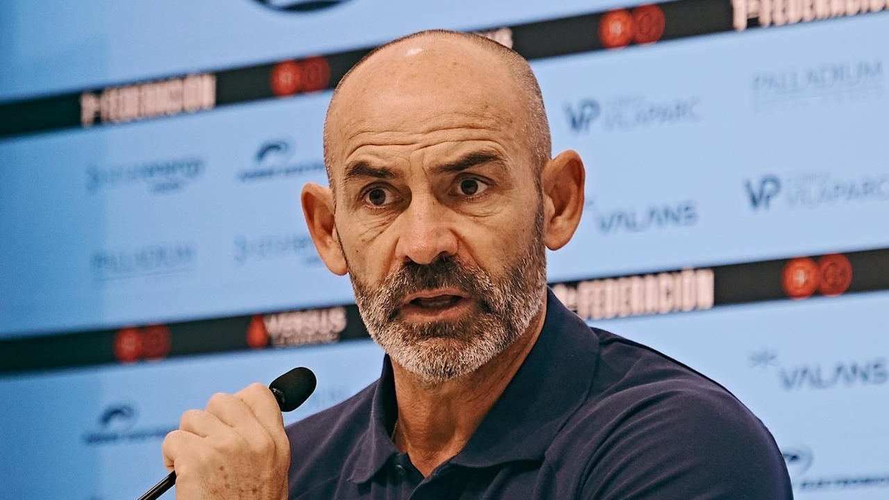 La última decisión de Paco Jémez le abre la puerta de salida en el Ibiza
