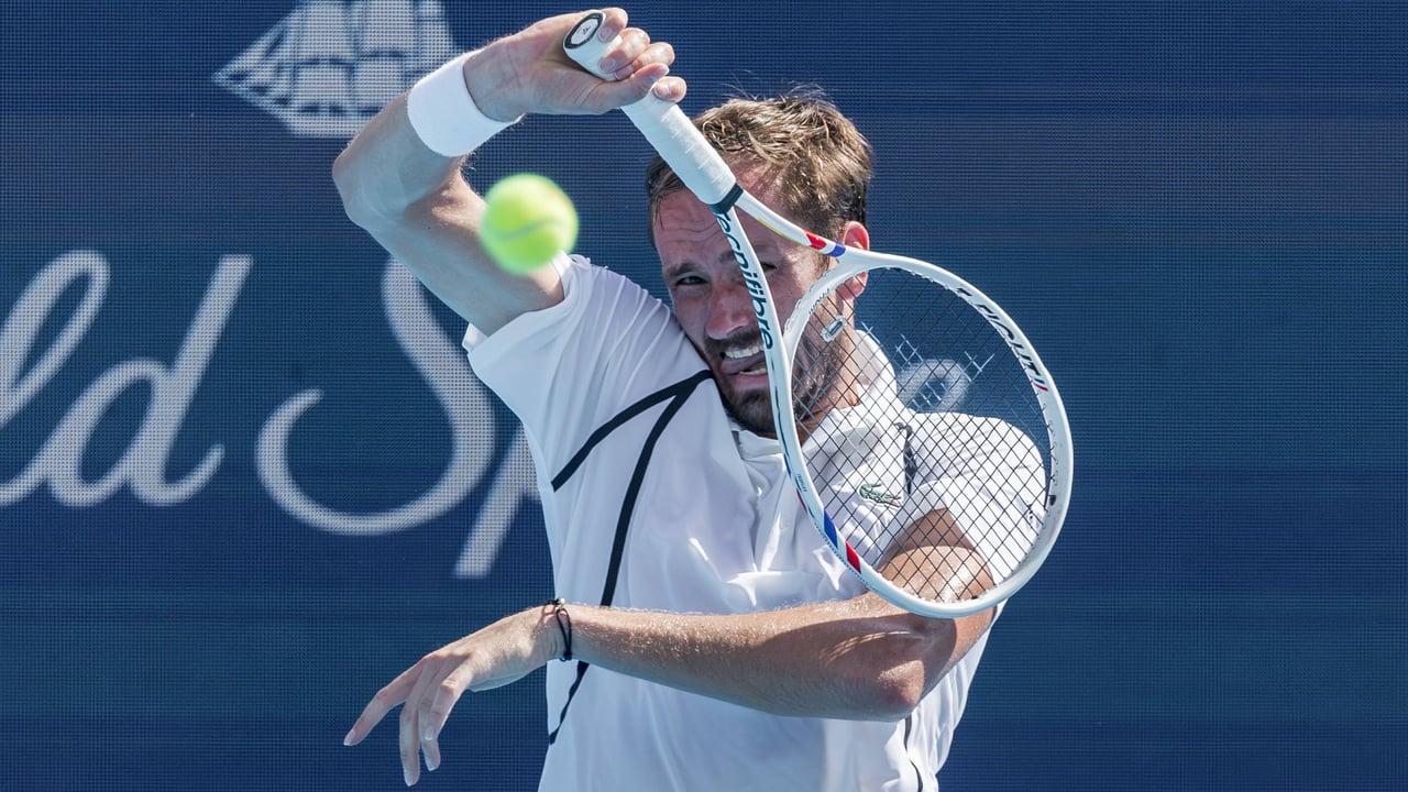 Medvedev, ex número 1 del tenis mundial: "Quizás debería empezar a competir en pickleball... o en curling"