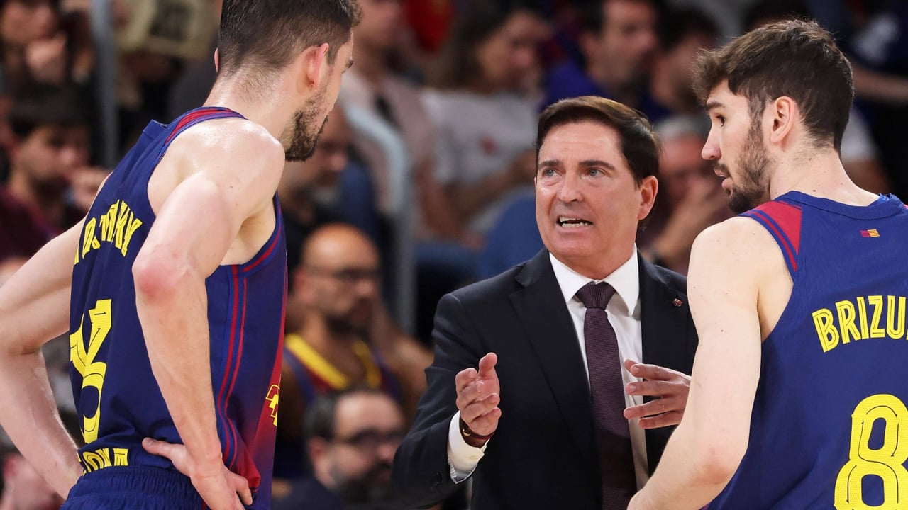 Xavi Pascual celebra el descenso al fango del Barça: "Estoy muy contento porque los jugadores lo entendieron"