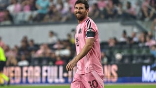 Messi desafía al tiempo con otro póker