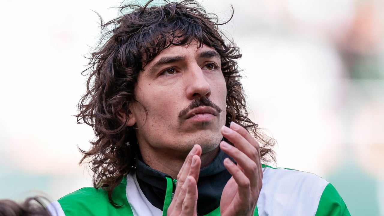 Hacen falta más jugadores como Héctor Bellerín: no se corta con la homosexualidad en el fútbol