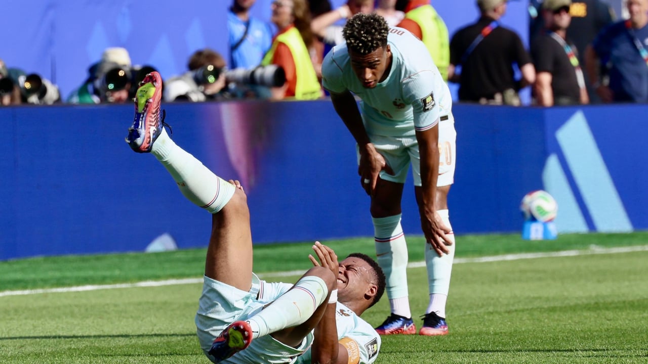 Mbappé hace saltar las alarmas en Francia