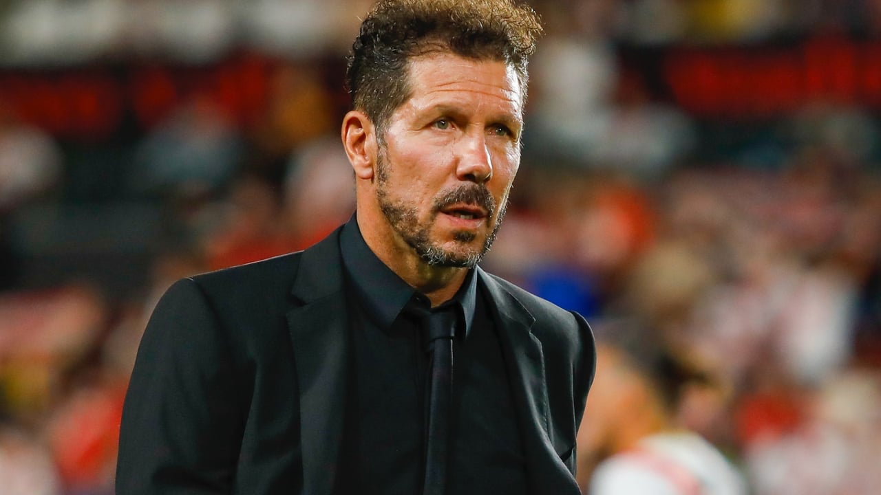 Simeone da marcha atrás con Julián Álvarez